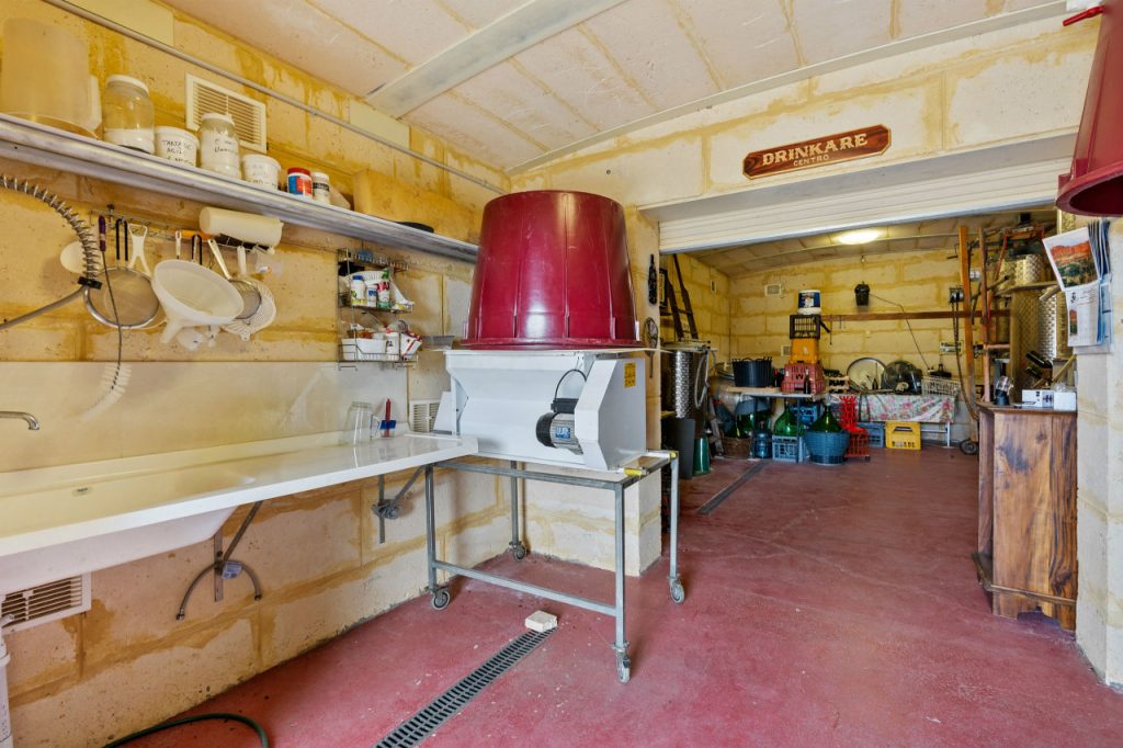 Chittering - Garland International