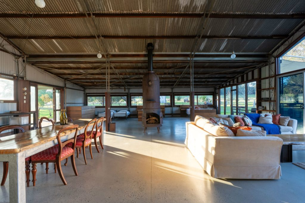 Gidgegannup  Garland International